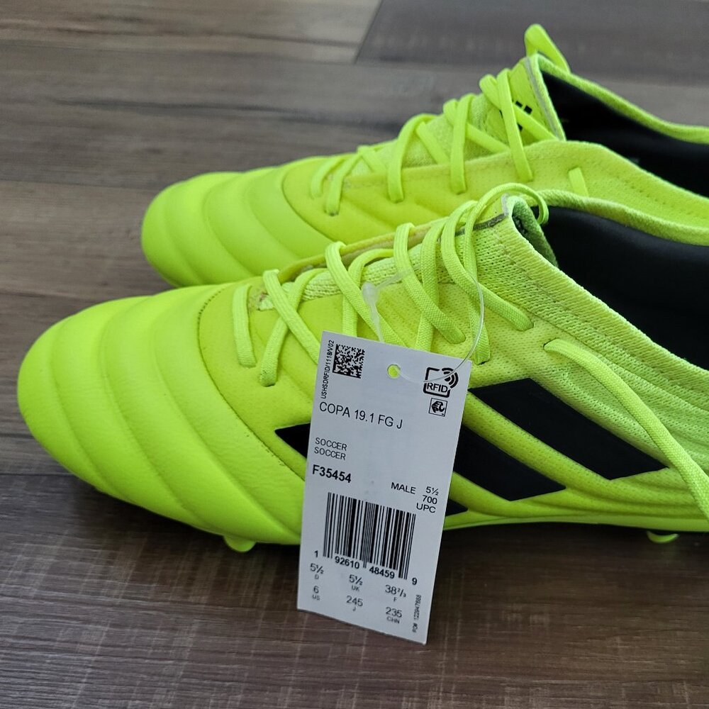 Adidas Copa 19.1 FG J soccer cleats